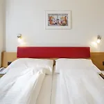 Hotel Coronado 3*