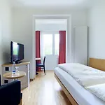 Coronado 3*