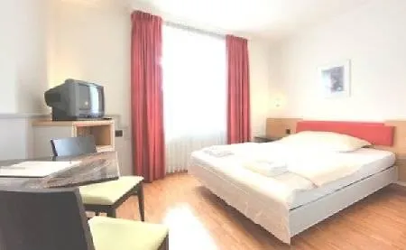 Готель Coronado 3*