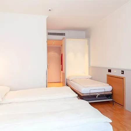 Coronado Hotel 3*